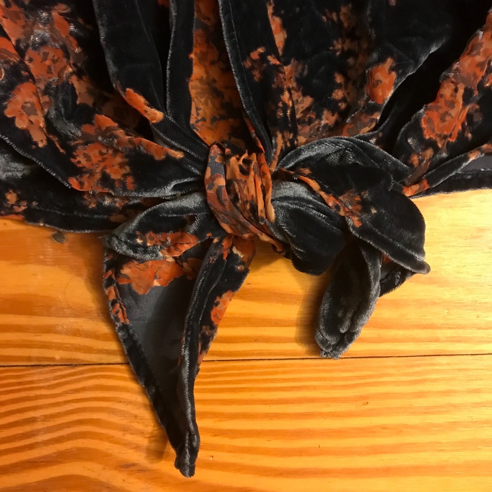 Lovestitch Boho Velvet Crop Top, EUC, M - Picture 4 of 14